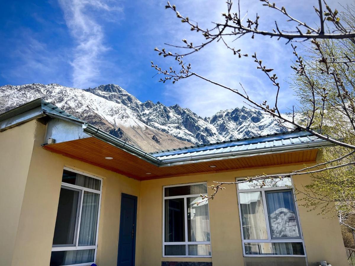 Mountain Kazbegi Apartment Bagian luar foto