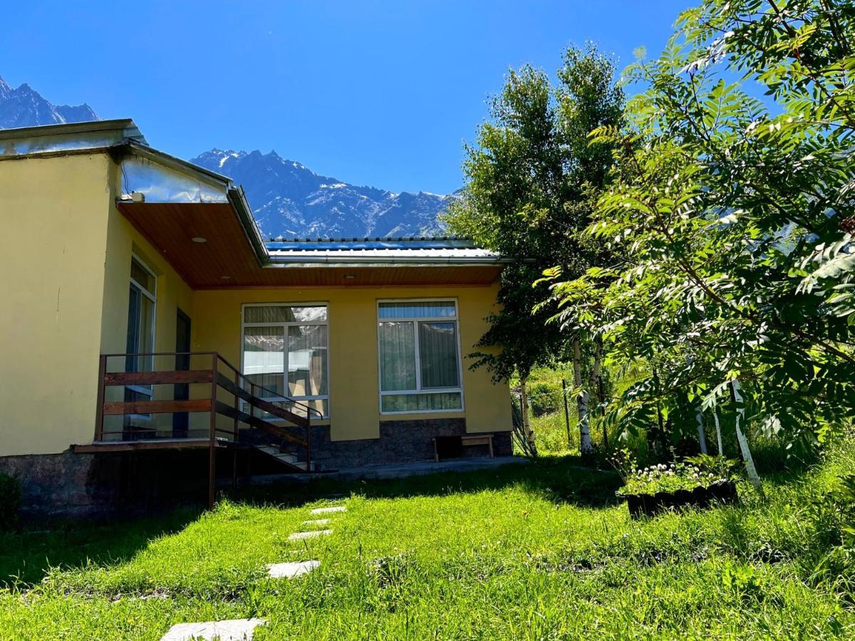 Mountain Kazbegi Apartment Bagian luar foto